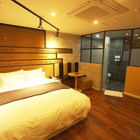 Haru Hotel Gimhae Екстериор снимка