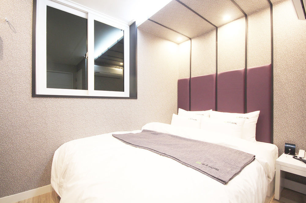 Haru Hotel Gimhae Екстериор снимка