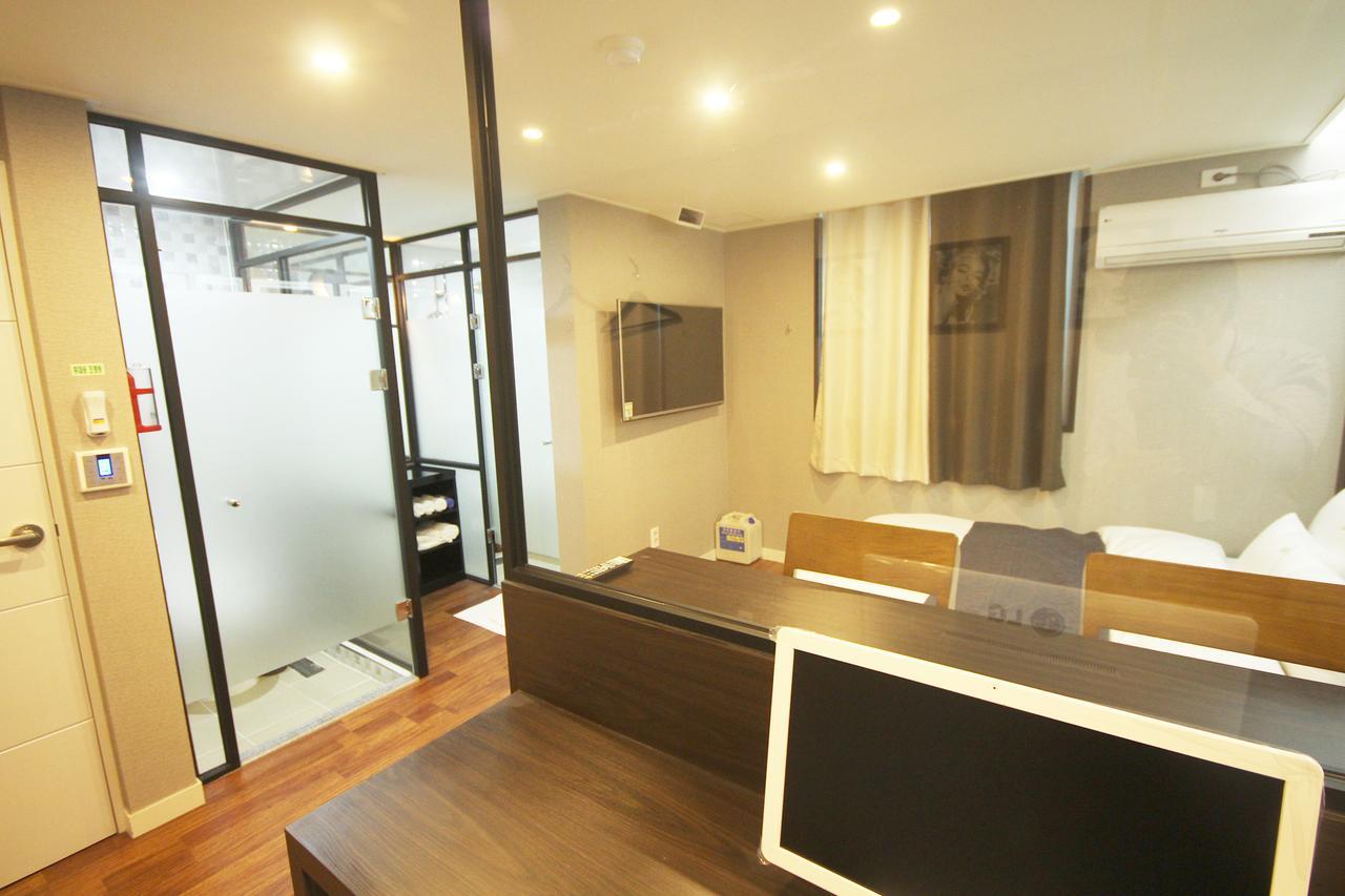 Haru Hotel Gimhae Екстериор снимка