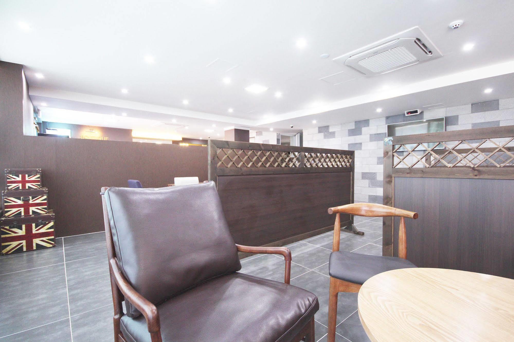 Haru Hotel Gimhae Екстериор снимка