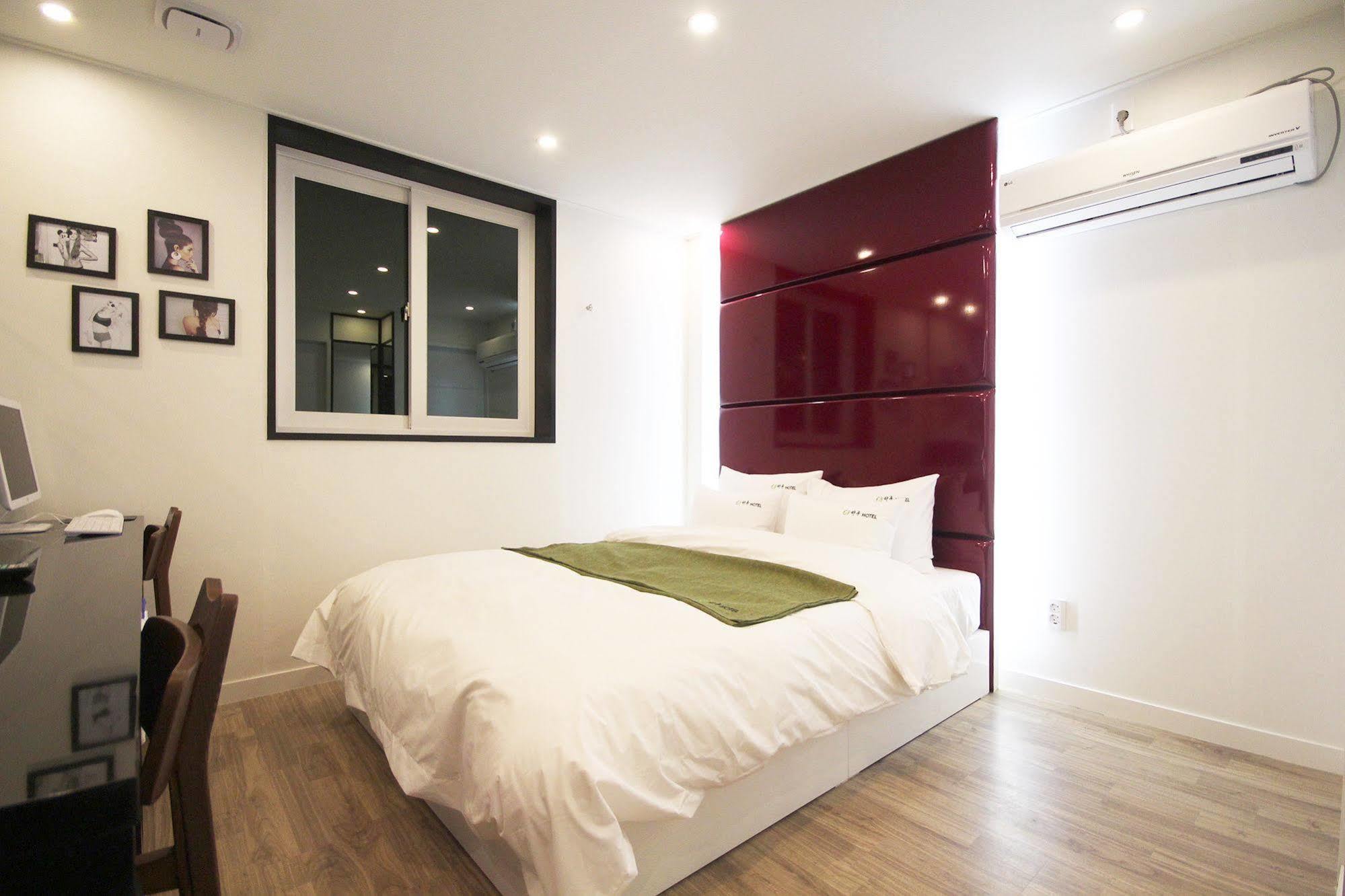 Haru Hotel Gimhae Екстериор снимка