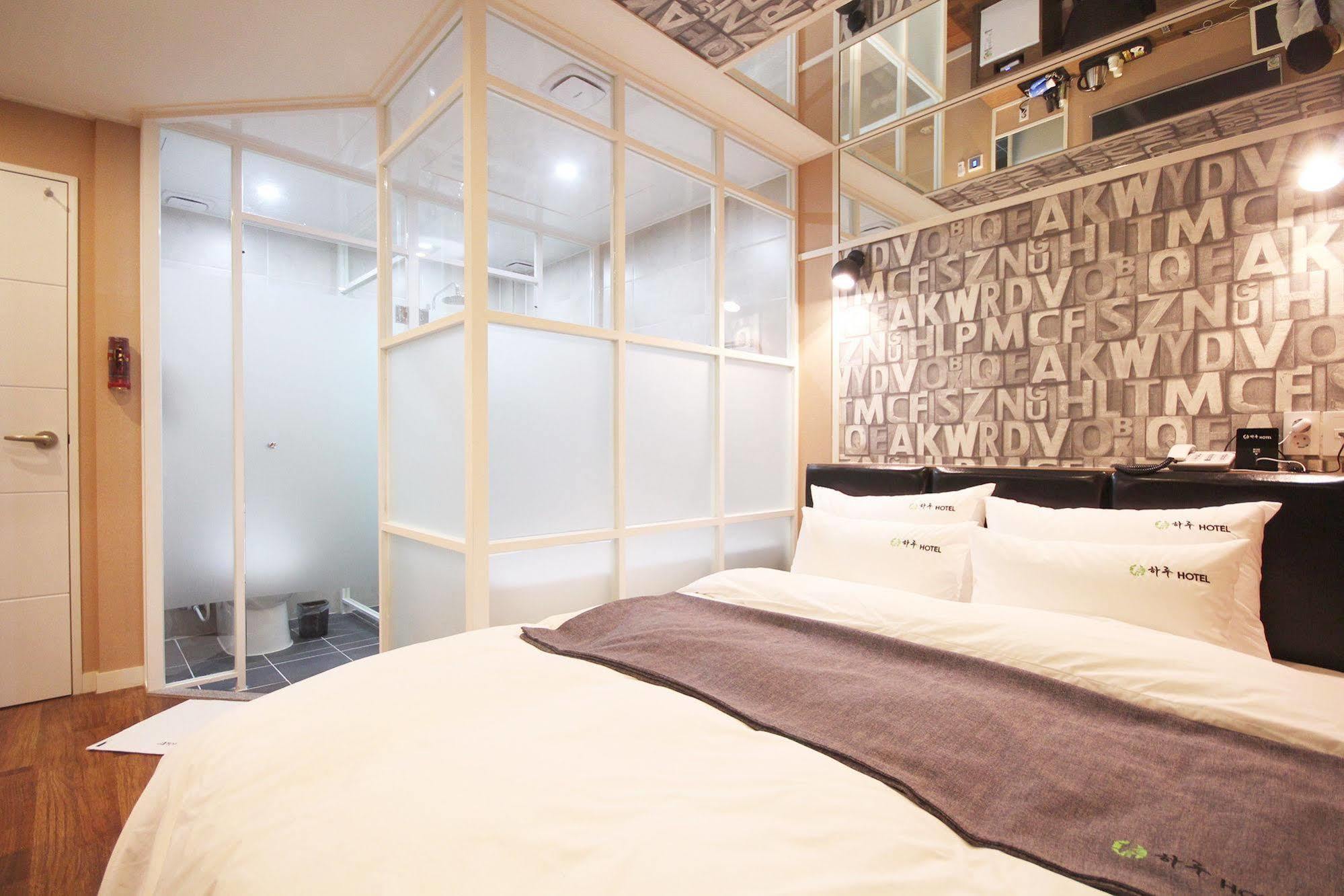 Haru Hotel Gimhae Екстериор снимка