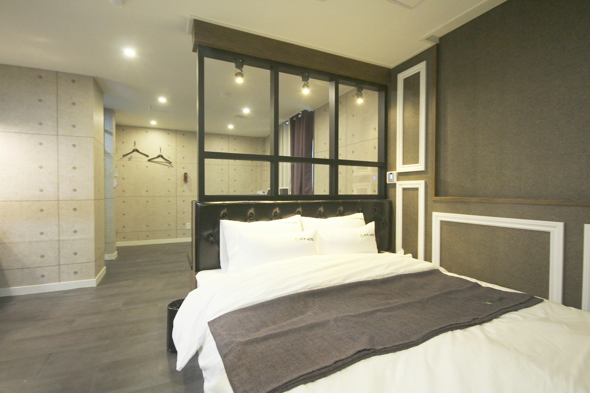 Haru Hotel Gimhae Екстериор снимка