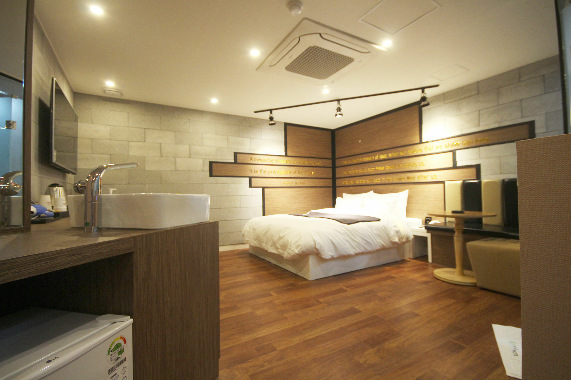 Haru Hotel Gimhae Екстериор снимка